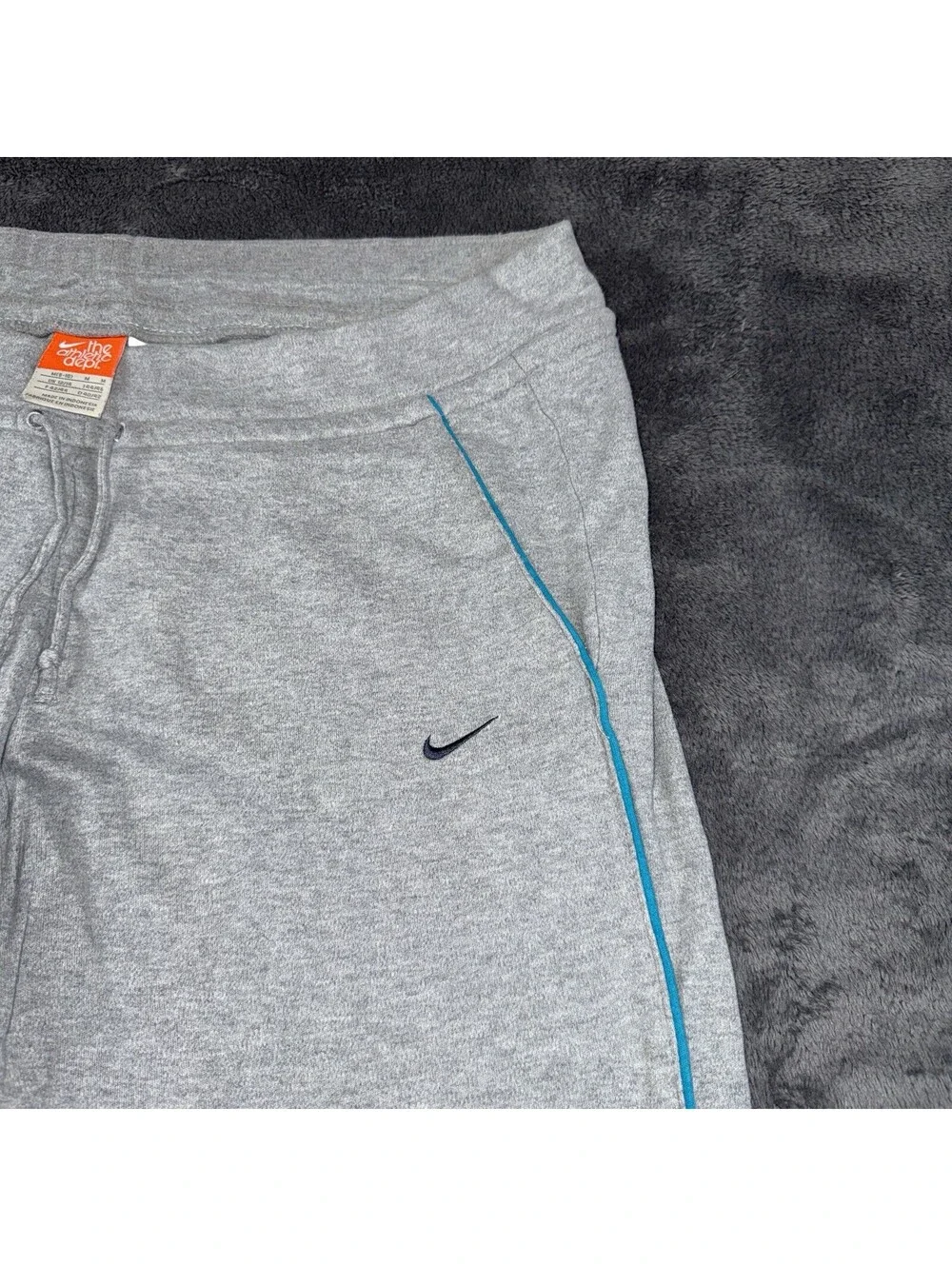 Y2K Nike Athletic Dept Women M Gray Cotton Wide Leg Track Pants Blue Piping VTG